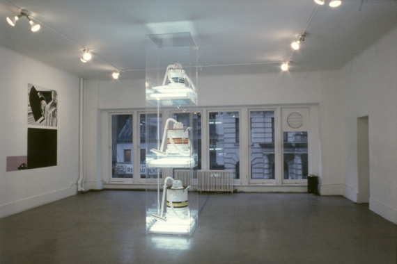 Jeff Koons. Los Angeles - New York Exchange, Artist's Space, New York, 1983.