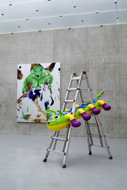 Caterpillar Ladder and Hulk Elvis I by Jeff Koons. Re-Object, Kunsthaus Bregenz, 2007.