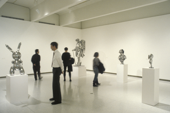 Jeff Koons: Retrospective, Walker Art Center, Minneapolis, Minnesota, 1993.