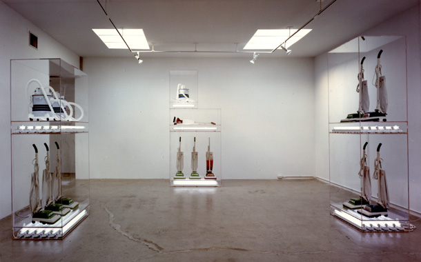 Jeff Koons. The New: Encased Works, Daniel Weinberg Gallery, Los Angeles, 1987.